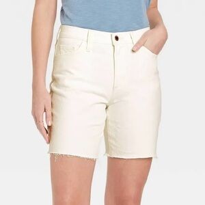 Universal Thread Women's Off-White Raw Hem Jean Shorts